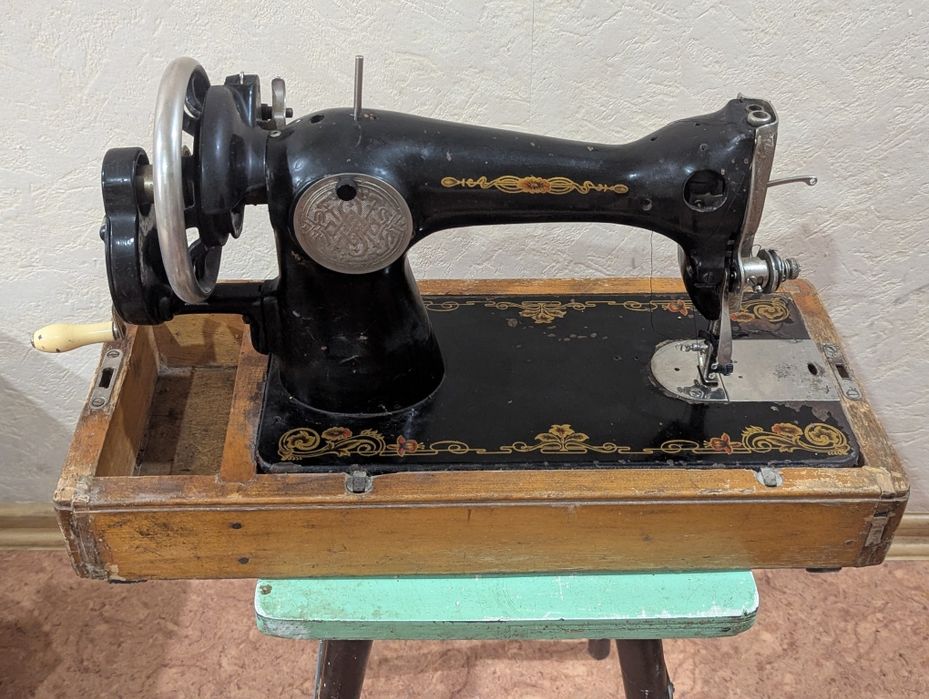 Швейна машинка ПМЗ ім. Калинина