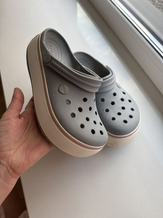 Crocs шльопанці крокси