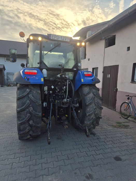 Ciągnik new holland t5