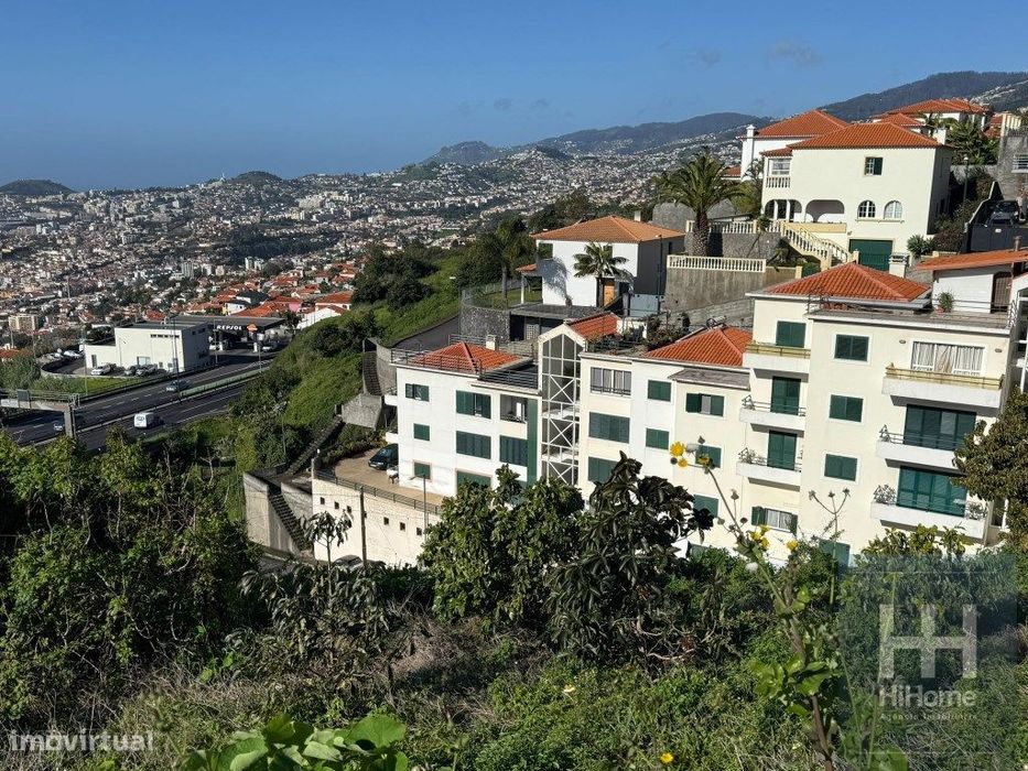 Terreno com 2050 m2 no Jardim Botânico - Vista Mar e Porto do Funchal
