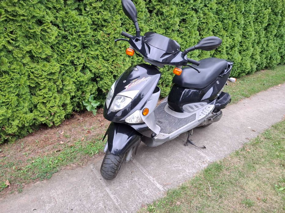 Piaggo 125 kat B cały mały przebieg