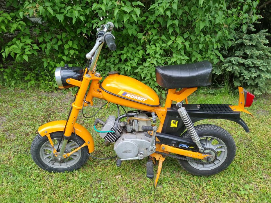 Sprzedam motorynkę M2 z plombą na silniku w oryginale wsk, mz