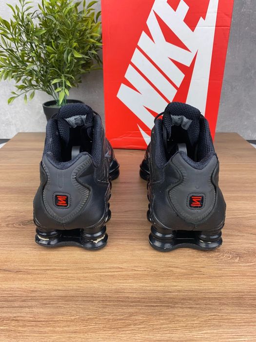 Buty Nike Shox TL r. 42 - czarne sneakersy sportowe