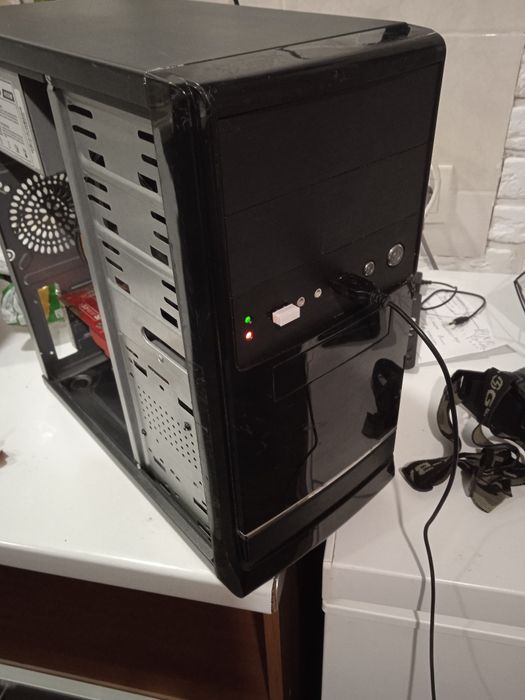 Комп'ютер в гарному стані.