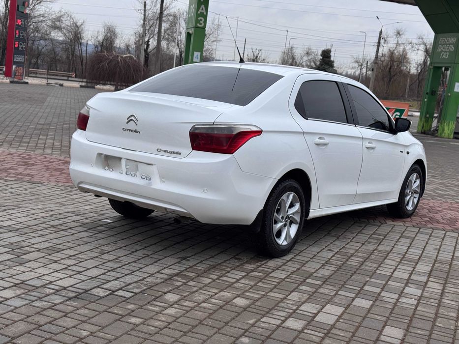 Citroen C-Elysee 2015.  1,6 дизель