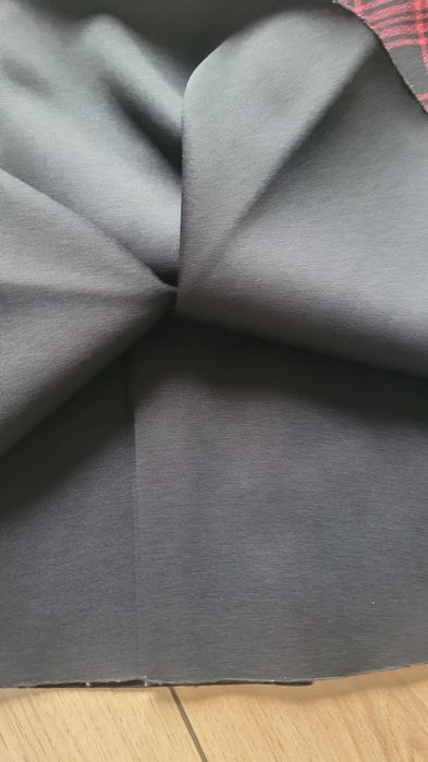 Spódniczka w  czarno czerwoną kratkę h&m 34