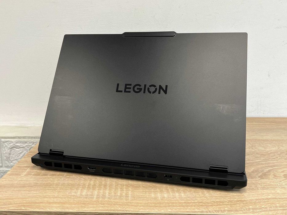Lenovo legion 5 15.6"2.5K OLED 165Hz/Ryzen AI 7-350/RTX5070 8GB 115W/24DDR5/SSD1TB/65год напрацюваня/15AKP10/Ігровий ноутбук, гарантія-3міс/легіон/rog