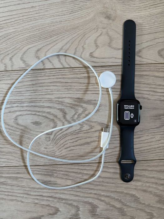Apple Watch SE 2 44 mm