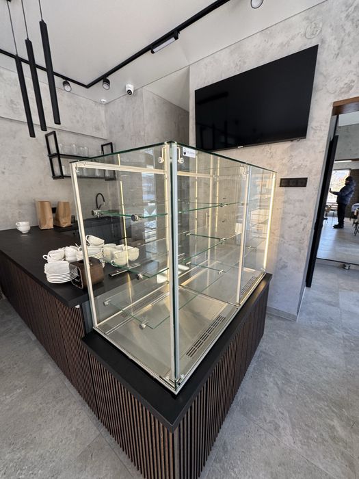 Холодильна вітрина