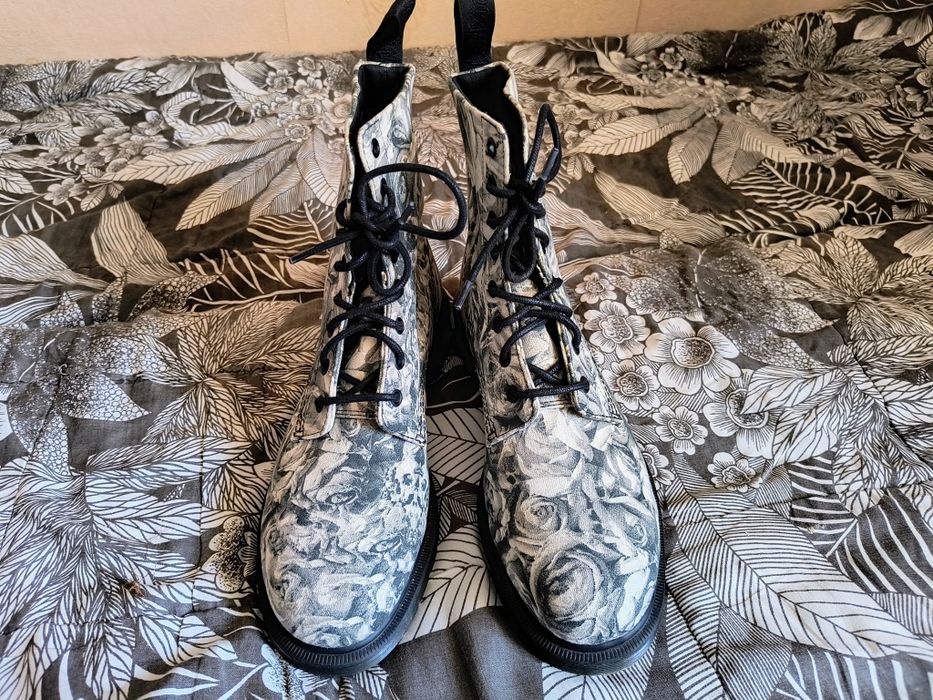 Черевики Dr.Martens Beckett Canvas Skull And Roses