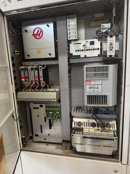 Centrum obróbcze CNC HAAS UMC 750 12000 obr./min