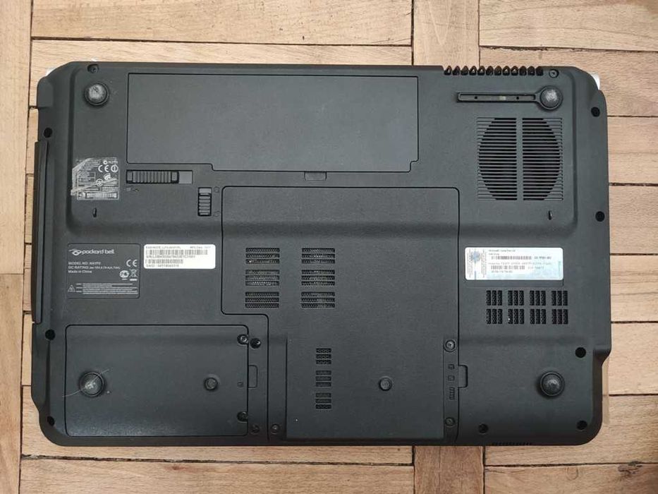 Laptop Packard Bell, matryca 17,3 cala, Intel i3