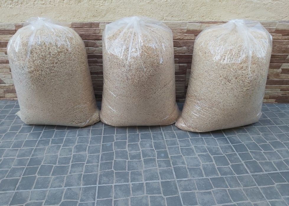 Aparas/serradura de madeira