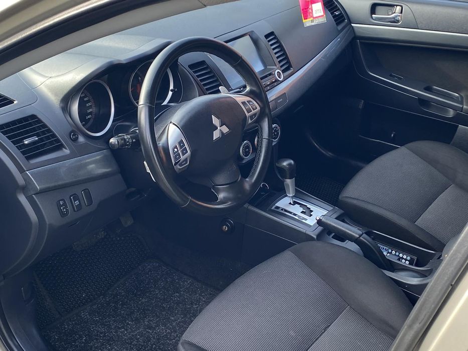 Продам Mitsubishi lancer