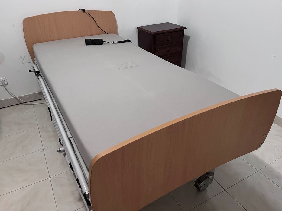 Cama articulada eléctrica