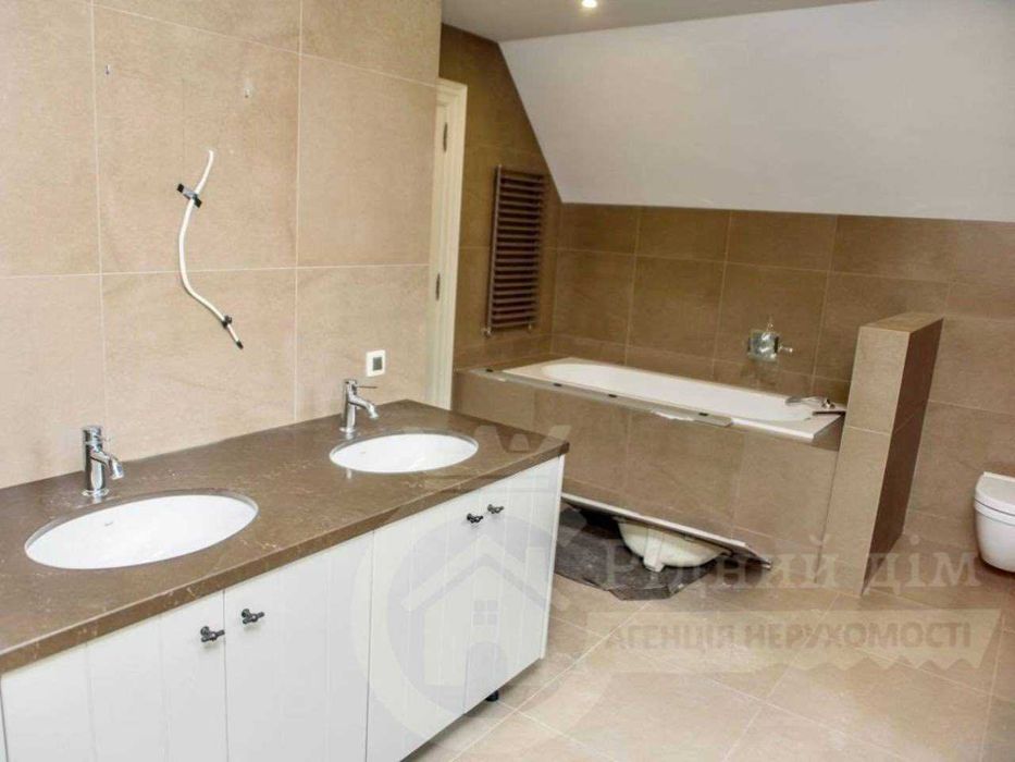 Продаж екслюзивного будинку Великі Дмитровичі Обухівський р-н