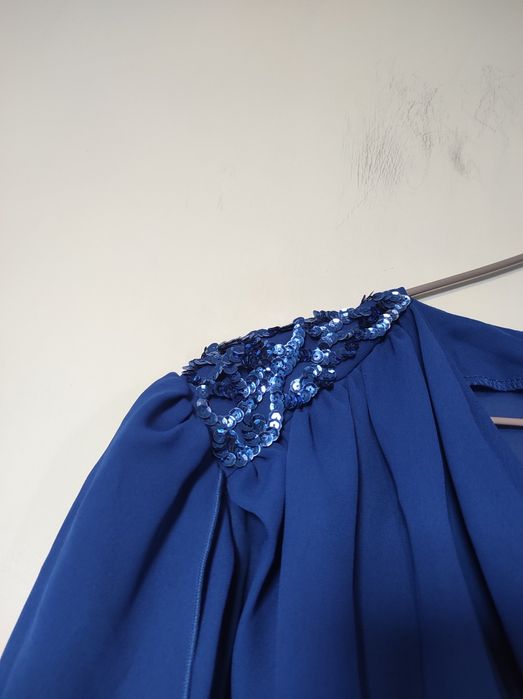 Chabrowa bluzka z cekinami