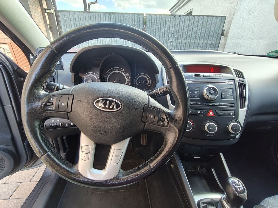 Kia cee'd kombi 1.4 90KM