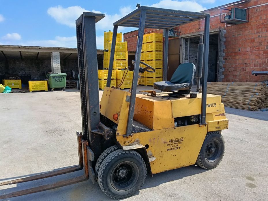wózek widłowy GPW 2007 Perkins