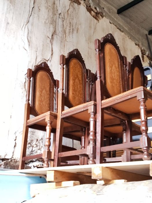 Vendo conjunto de 6 cadeiras