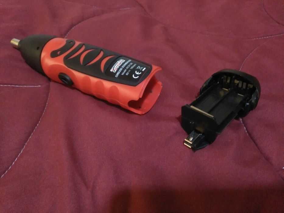 Aparafusadora automática64738767785219124