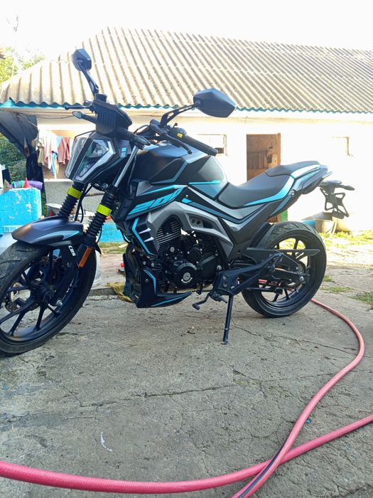 Продам мустанг ст 200