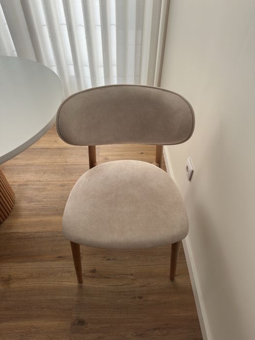 Conjunto Mesa + 6 Cadeiras