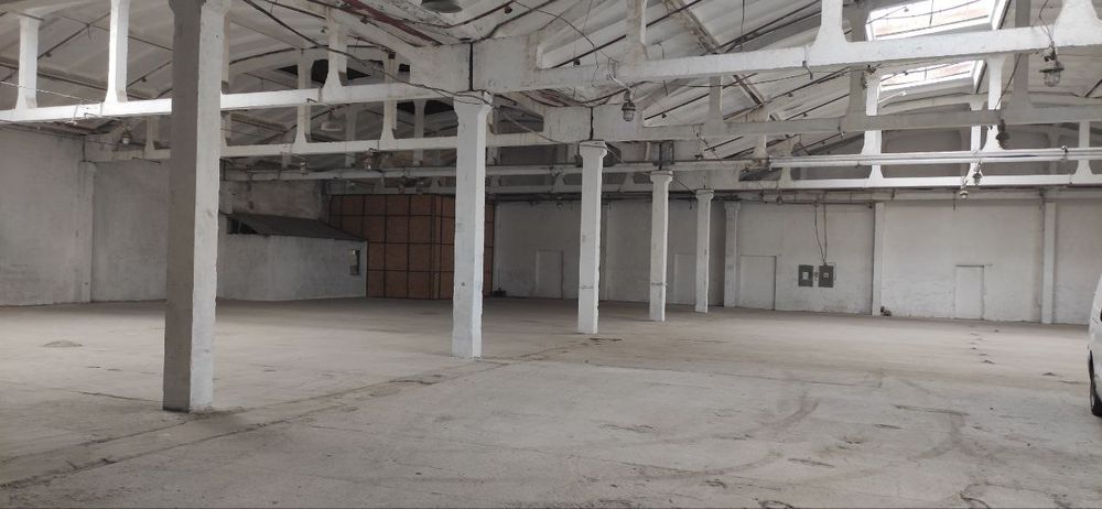 Здається в оренду складське та офісне приміщення - 1500м²!