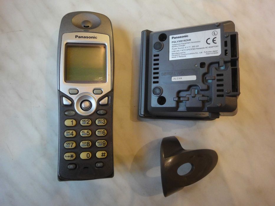 Цифровий бездротовий телефон Panasonic KX-TCD530RUM, Malaysia