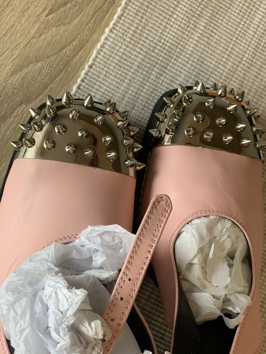 nowe skórzane buty