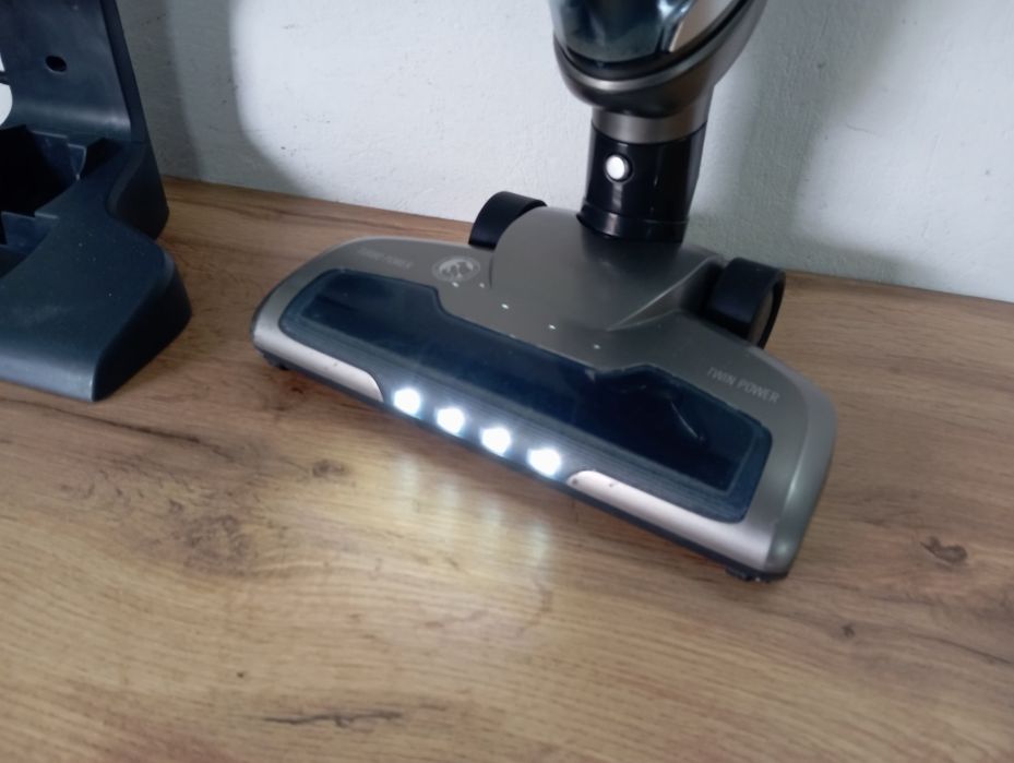 Пилосос акумуляторний 2 в 1 GRUNDIG 21,6V (пилососи)