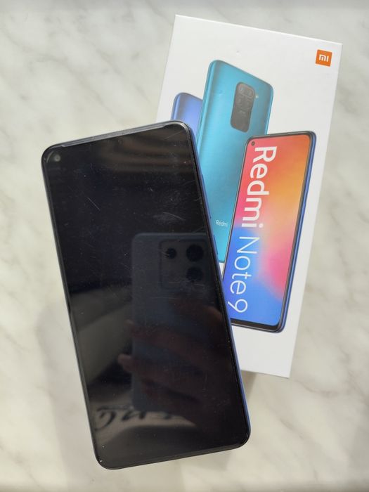 Смартфон Redmi note 9