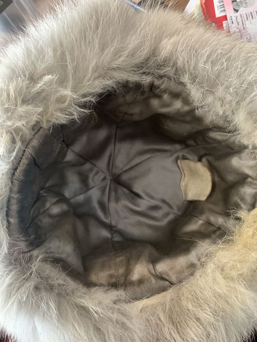 Is i czapka z lisa srebrnego PRL