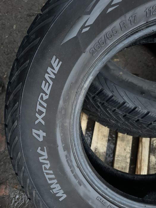 Шини зима 265/65 R17 Vredestein
