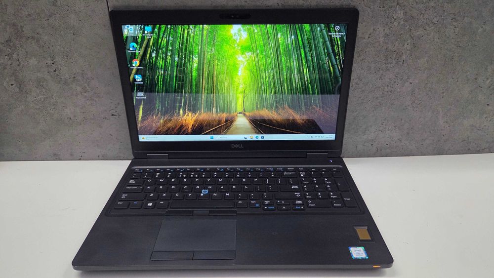 Dell Latitude 5591 i5 8300H DOTYK ram 16GB dysk 256SSD Laptop HDMI IPS