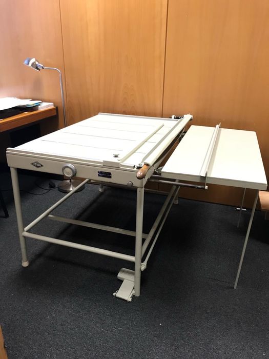 Guilhotina Cisalha de papel e cartão - marca IDEAL - encadernação