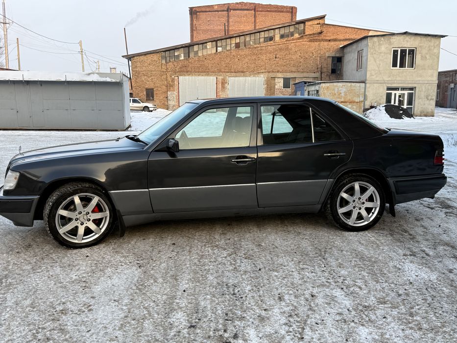 Mercedes-Benz E-Class W124 1994