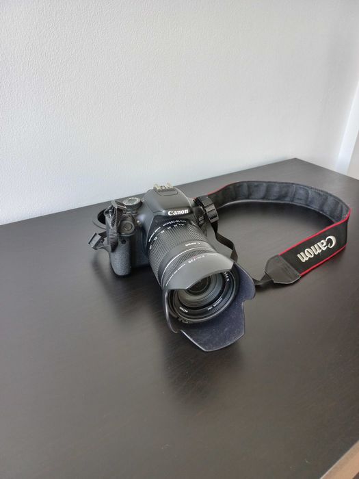 Canon EOS 600D 18-135mm + Acessórios
