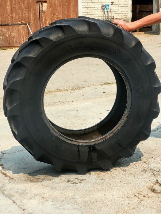 Opony 14.9R 26 | Goodyear Super Traction | Kleber SUPER 8 RADIAL 3.5cm