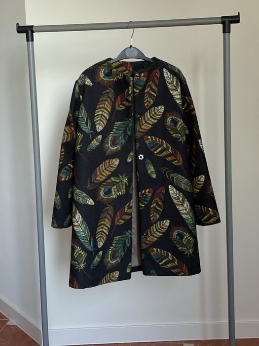 Стильное дизайнерское весеннее пальто р.146