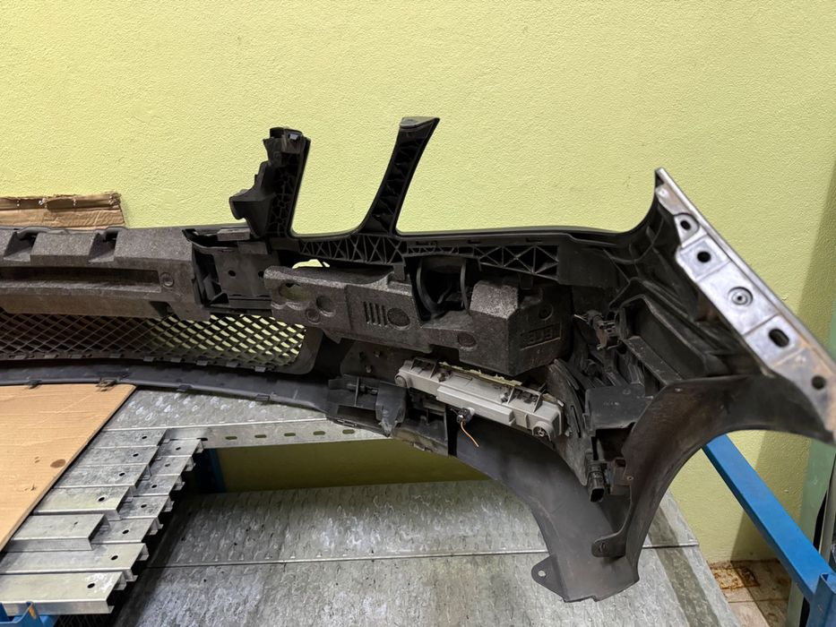 Mercedes W212 para choques completo