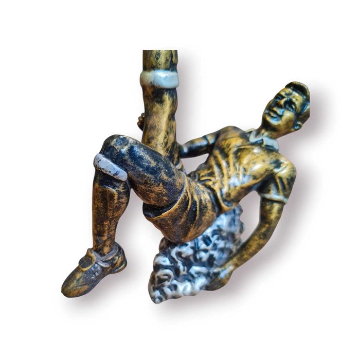 Escultura DecorativaEstilo Cristiano Ronaldo–Jogador Futebol Bicicleta