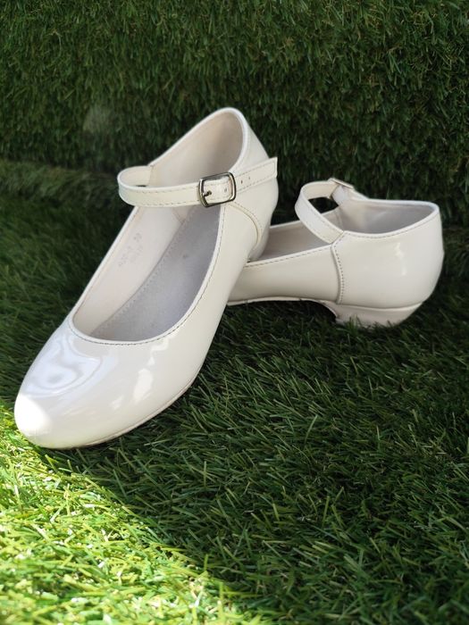 Komunia pantofelki buty komunijne na obcasie obcasiku lakierki baleriny