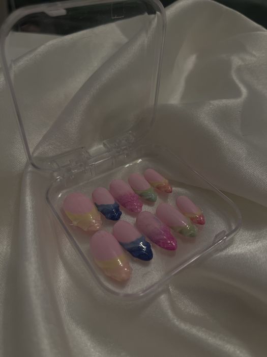 Recznie robione press on nails