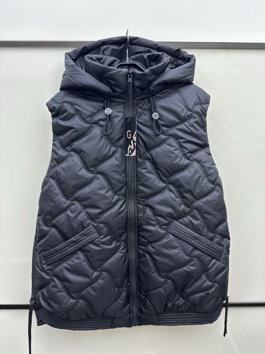 Жіноча стьобана жилетка | жилетка з капюшоном | опт/роздріб