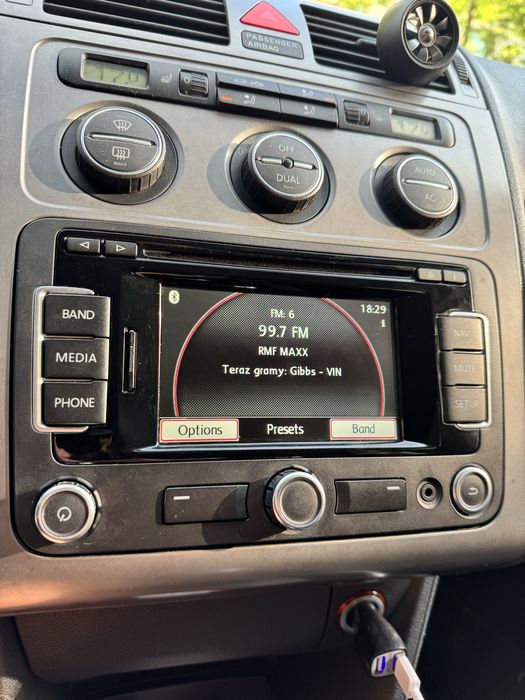 Sprzedam radio RNS315
