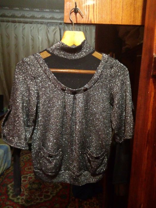 Женские нарядные стрейчевые кофточки