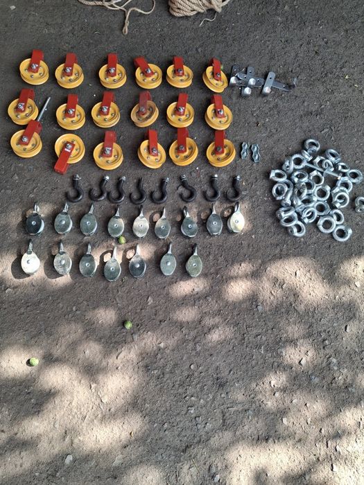 Продам монтажные блоки в отличном состоянии недорого.