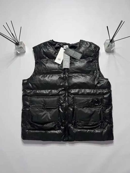 Жилетка cp company L РАЗМЕР з лінзою чорна