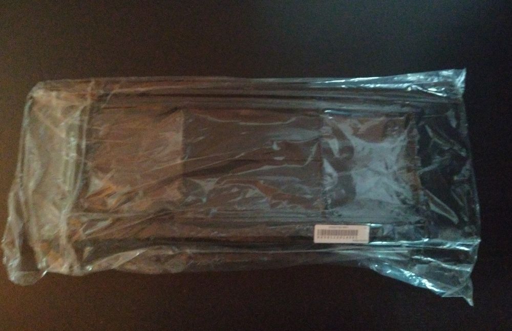 Porta partituras para vários modelos Yamaha de pianos ou órgãos. Novo